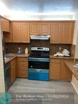 For Rent: $2,500 (2 beds, 2 baths, 1321 Square Feet)