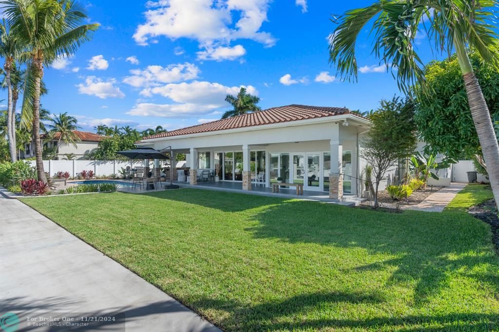 For Sale: $4,200,000 (3 beds, 3 baths, 2455 Square Feet)