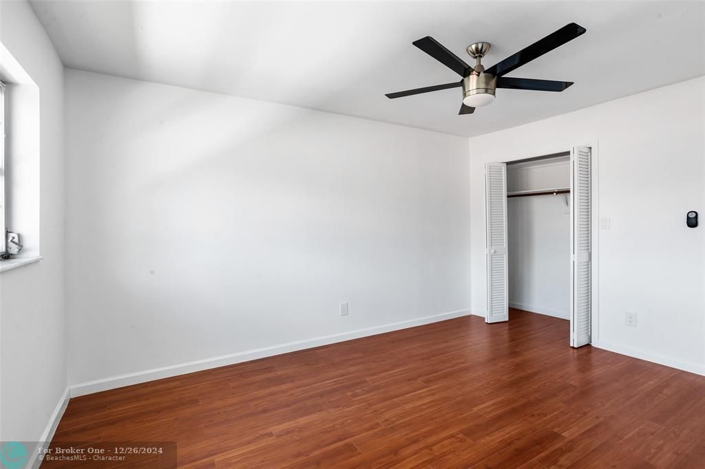 For Sale: $165,000 (2 beds, 2 baths, 845 Square Feet)