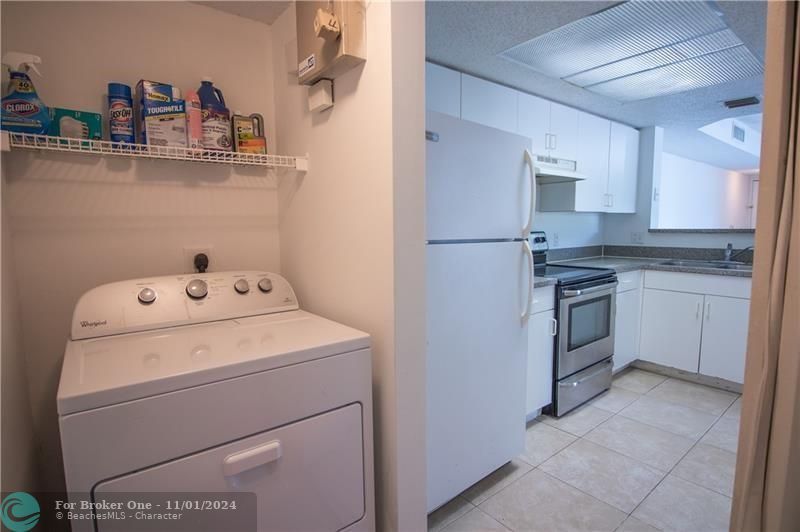 For Rent: $2,300 (2 beds, 2 baths, 1246 Square Feet)