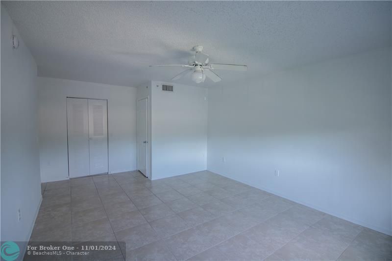 For Rent: $2,300 (2 beds, 2 baths, 1246 Square Feet)