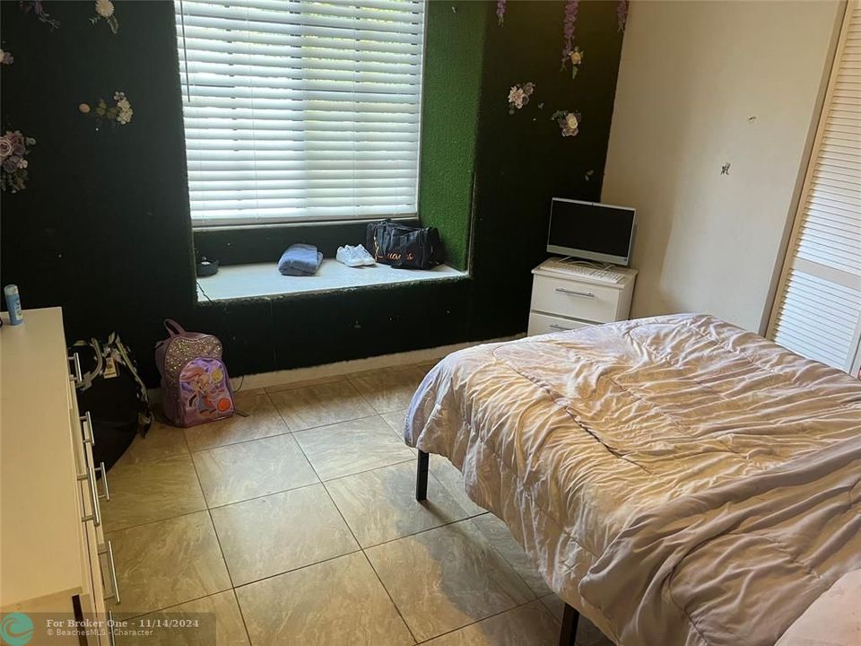 For Rent: $1,100,000 (0 beds, 0 baths, 4208 Square Feet)