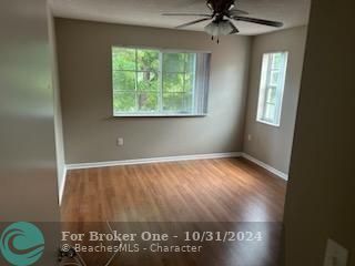 For Rent: $2,000 (2 beds, 2 baths, 1076 Square Feet)