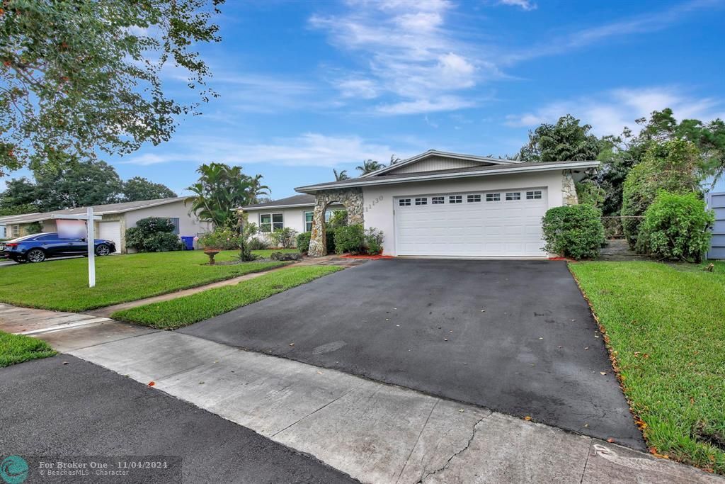 For Sale: $649,000 (3 beds, 2 baths, 1803 Square Feet)