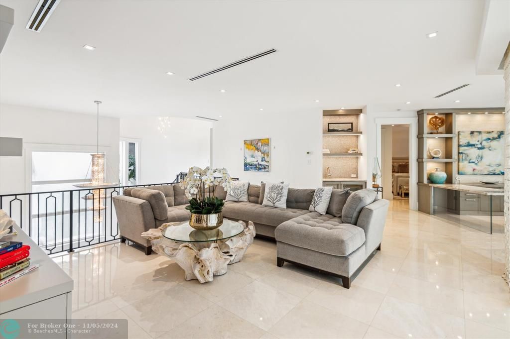 For Sale: $9,750,000 (5 beds, 4 baths, 6663 Square Feet)