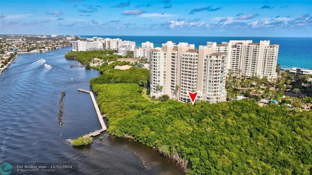 For Sale: $899,000 (2 beds, 2 baths, 1974 Square Feet)