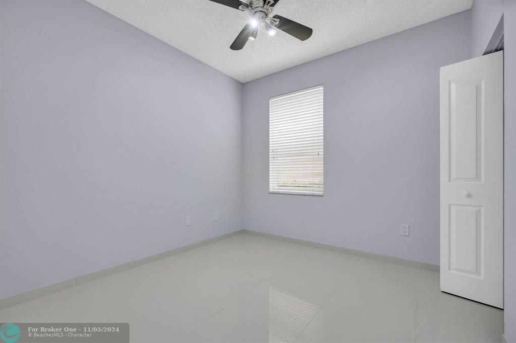 For Sale: $360,000 (3 beds, 2 baths, 1210 Square Feet)