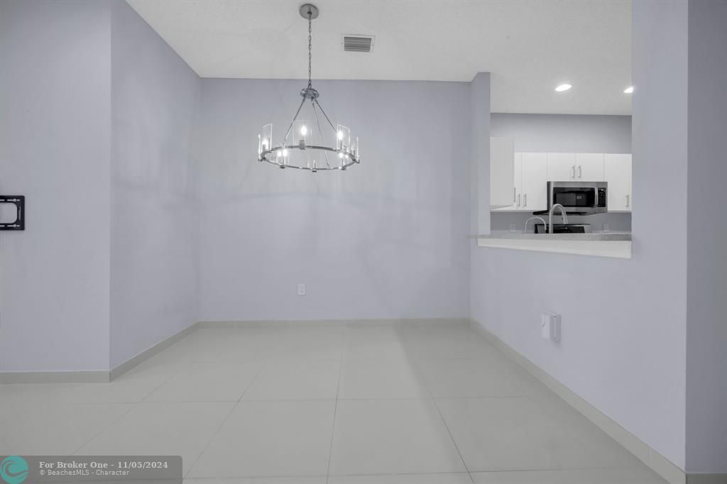 For Sale: $360,000 (3 beds, 2 baths, 1210 Square Feet)