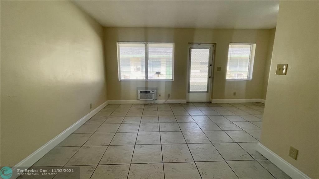 For Rent: $1,500 (1 beds, 1 baths, 600 Square Feet)