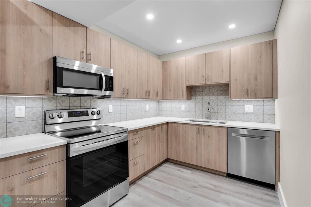 For Rent: $4,500 (2 beds, 2 baths, 1497 Square Feet)