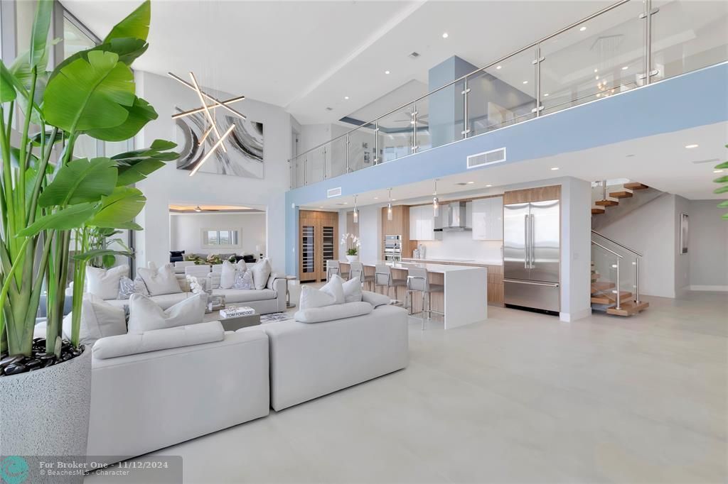 For Sale: $9,995,000 (5 beds, 5 baths, 5281 Square Feet)