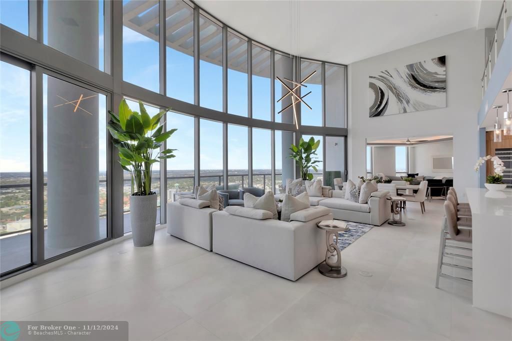 For Sale: $9,995,000 (5 beds, 5 baths, 5281 Square Feet)