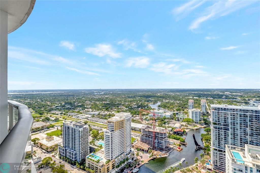 For Sale: $9,995,000 (5 beds, 5 baths, 5281 Square Feet)