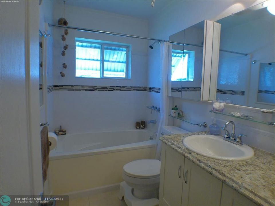 For Sale: $404,560 (2 beds, 2 baths, 1418 Square Feet)