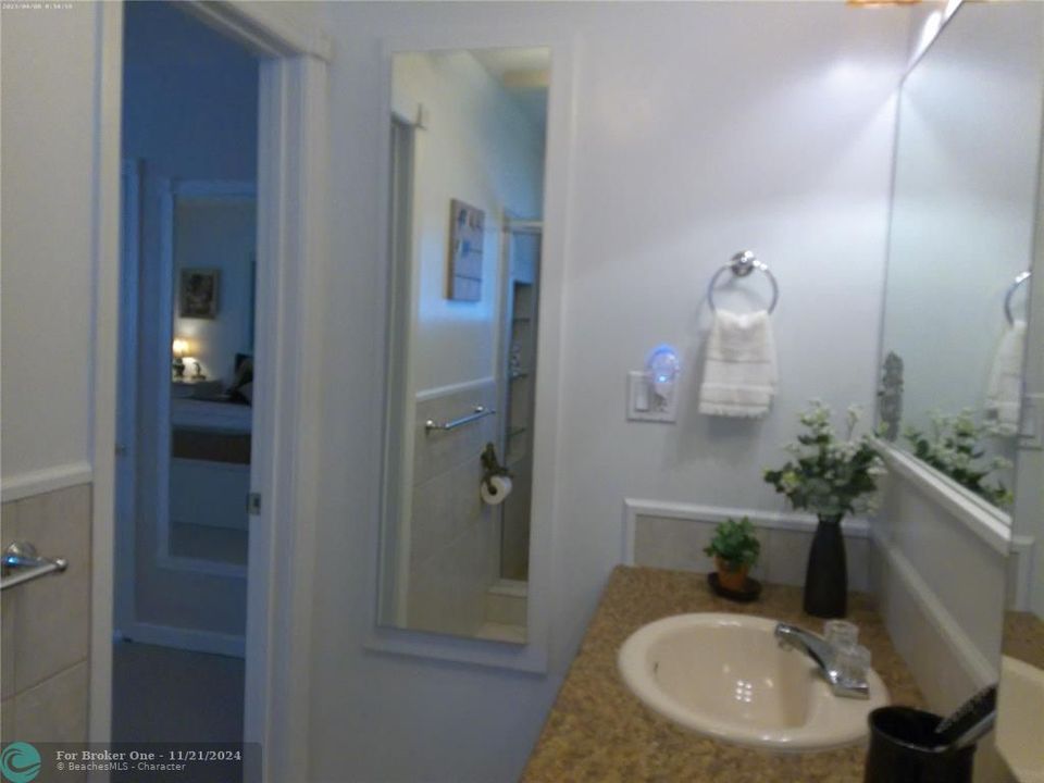 For Sale: $404,560 (2 beds, 2 baths, 1418 Square Feet)