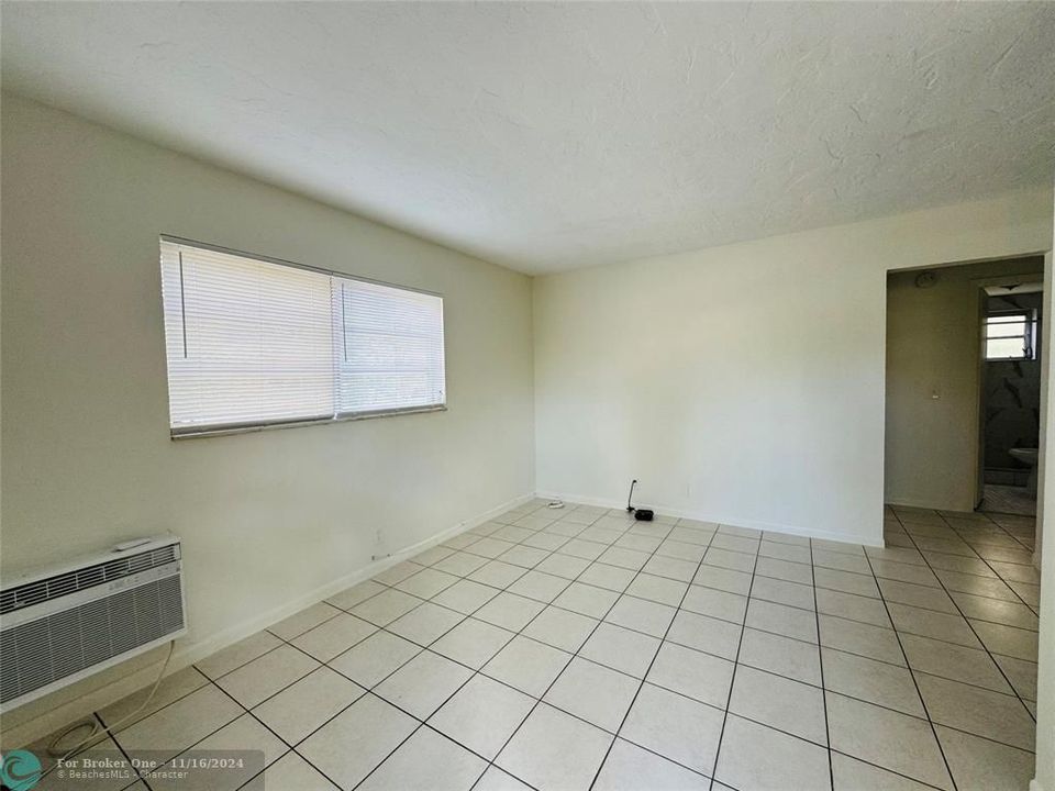 For Rent: $1,500 (1 beds, 1 baths, 8838 Square Feet)