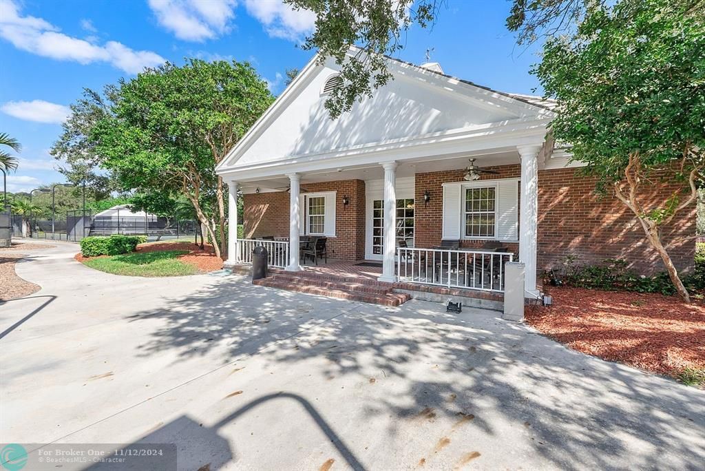 For Sale: $465,000 (3 beds, 2 baths, 1845 Square Feet)