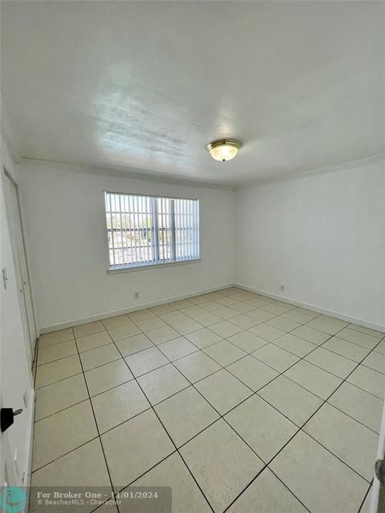 For Rent: $2,200 (2 beds, 1 baths, 775 Square Feet)