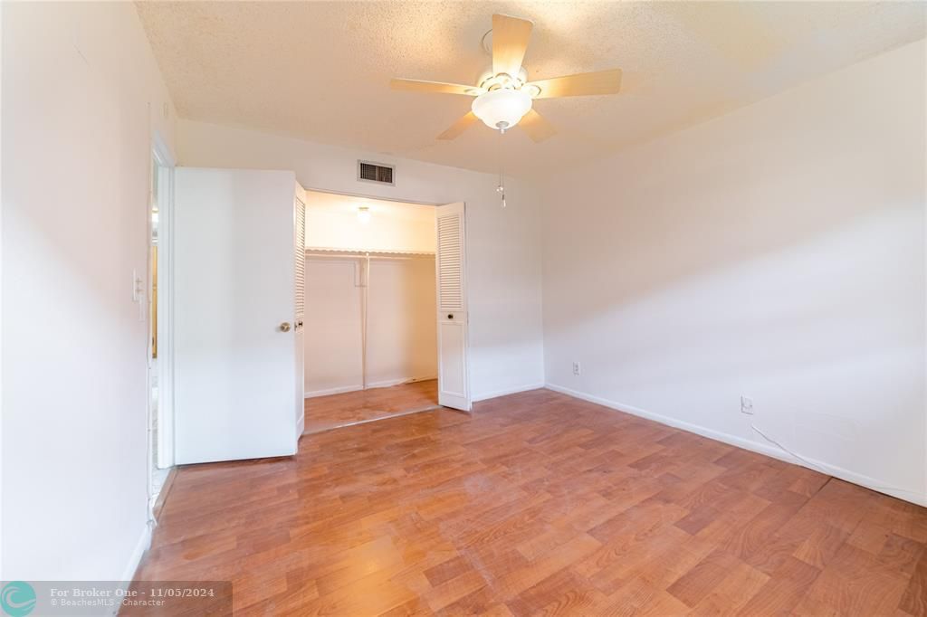 For Sale: $113,500 (2 beds, 2 baths, 1155 Square Feet)