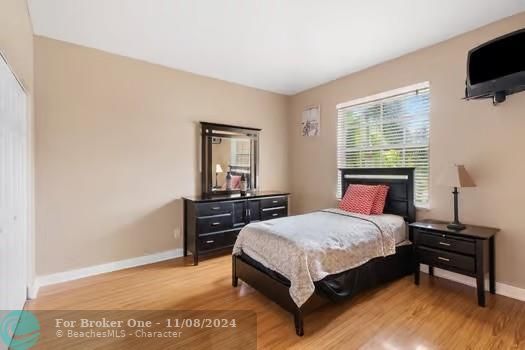 For Sale: $555,000 (3 beds, 2 baths, 1924 Square Feet)