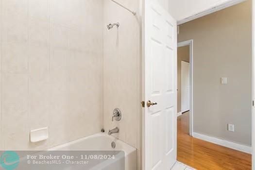 For Sale: $555,000 (3 beds, 2 baths, 1924 Square Feet)