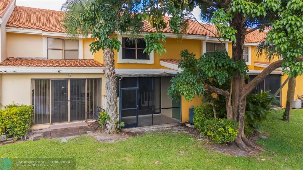 En Venta: $325,000 (2 camas, 2 baños, 1213 Pies cuadrados)