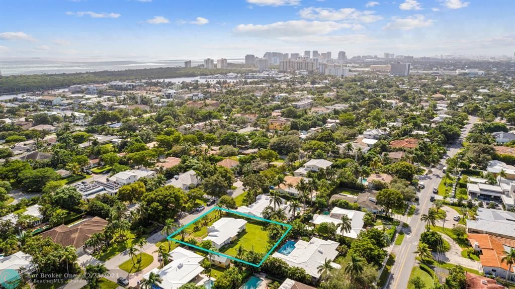 Active With Contract: $1,500,000 (2 beds, 2 baths, 1606 Square Feet)