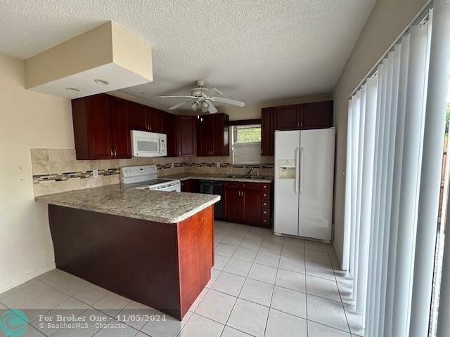 For Sale: $299,000 (2 beds, 2 baths, 1284 Square Feet)