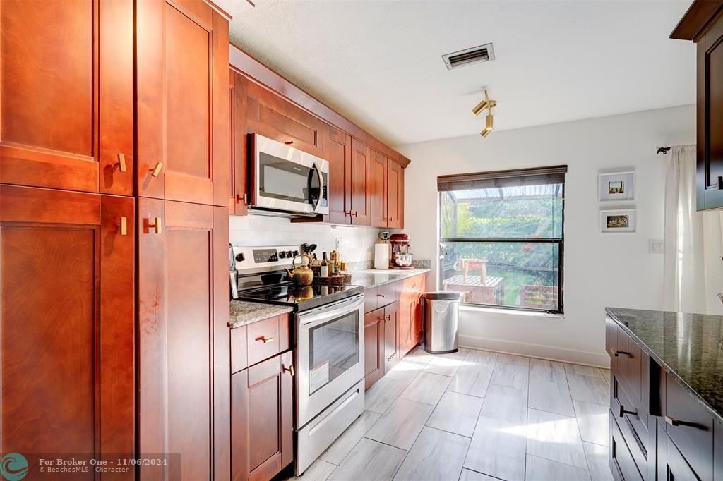 For Sale: $394,900 (3 beds, 2 baths, 1444 Square Feet)