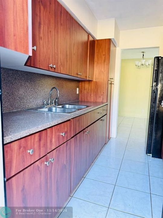 En Venta: $2,000 (2 camas, 1 baños, 2138 Pies cuadrados)