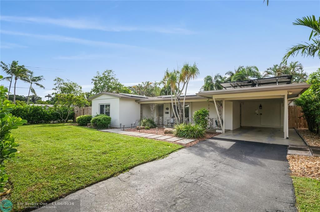 For Sale: $695,000 (3 beds, 2 baths, 1674 Square Feet)