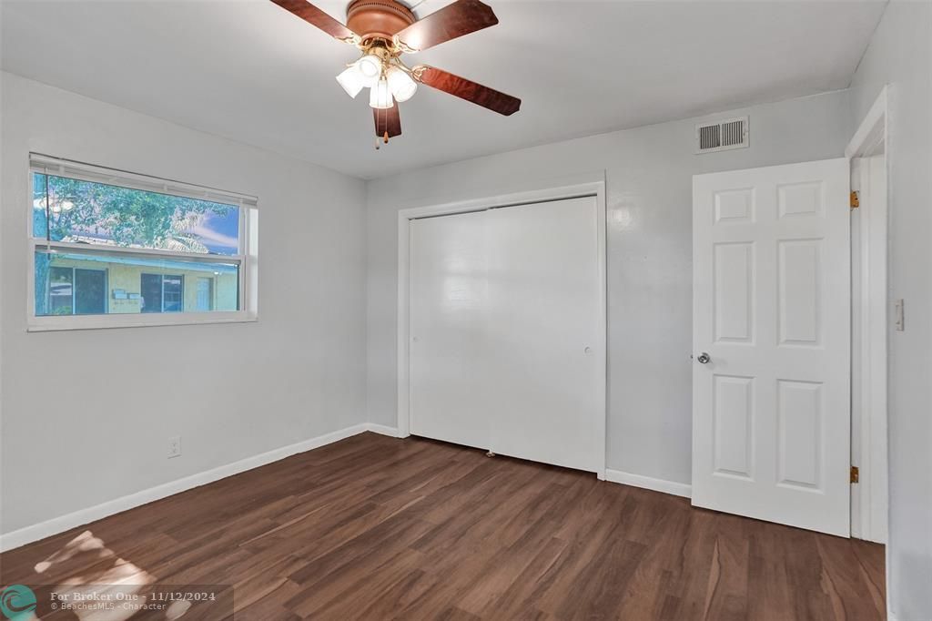 For Sale: $2,500 (2 beds, 1 baths, 1726 Square Feet)