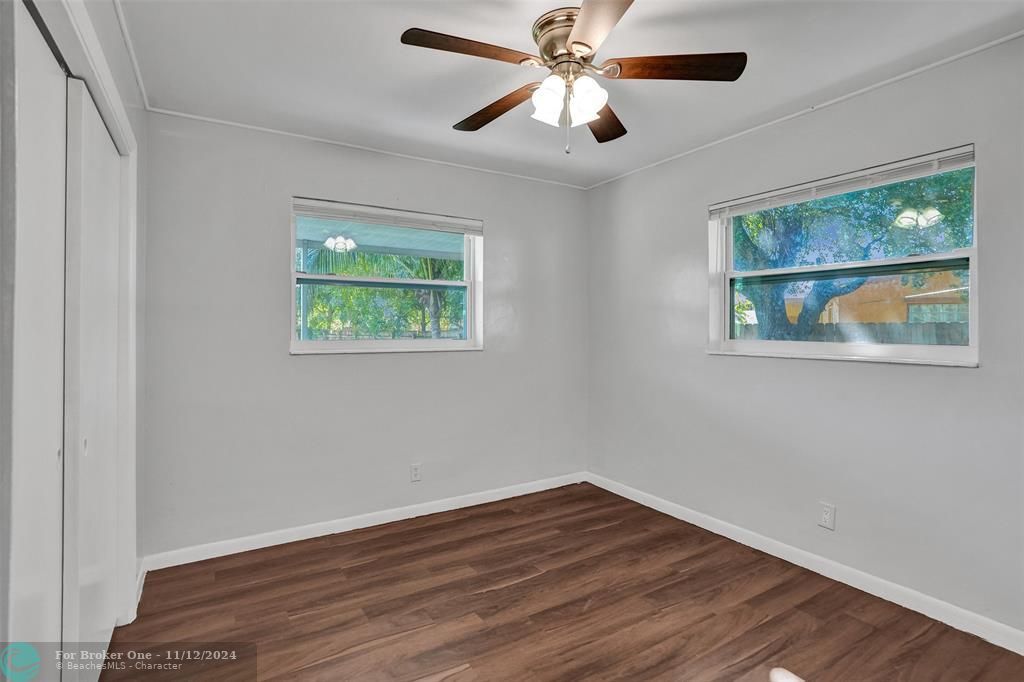 For Sale: $2,500 (2 beds, 1 baths, 1726 Square Feet)