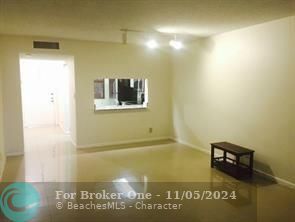 For Rent: $2,300 (2 beds, 2 baths, 937 Square Feet)