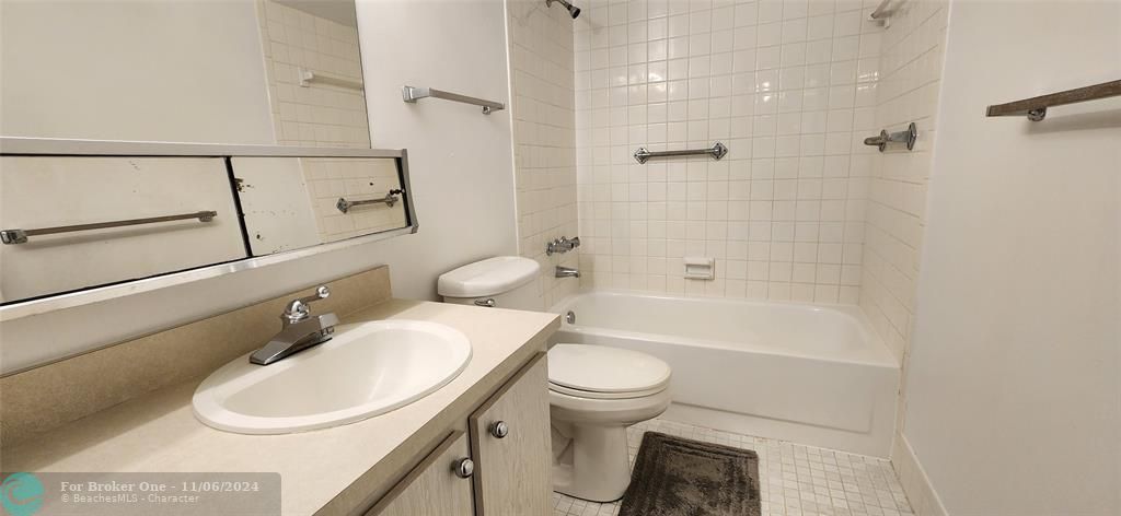 For Rent: $2,000 (2 beds, 2 baths, 1144 Square Feet)