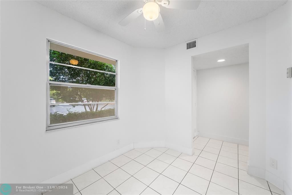 For Sale: $209,900 (2 beds, 2 baths, 1157 Square Feet)