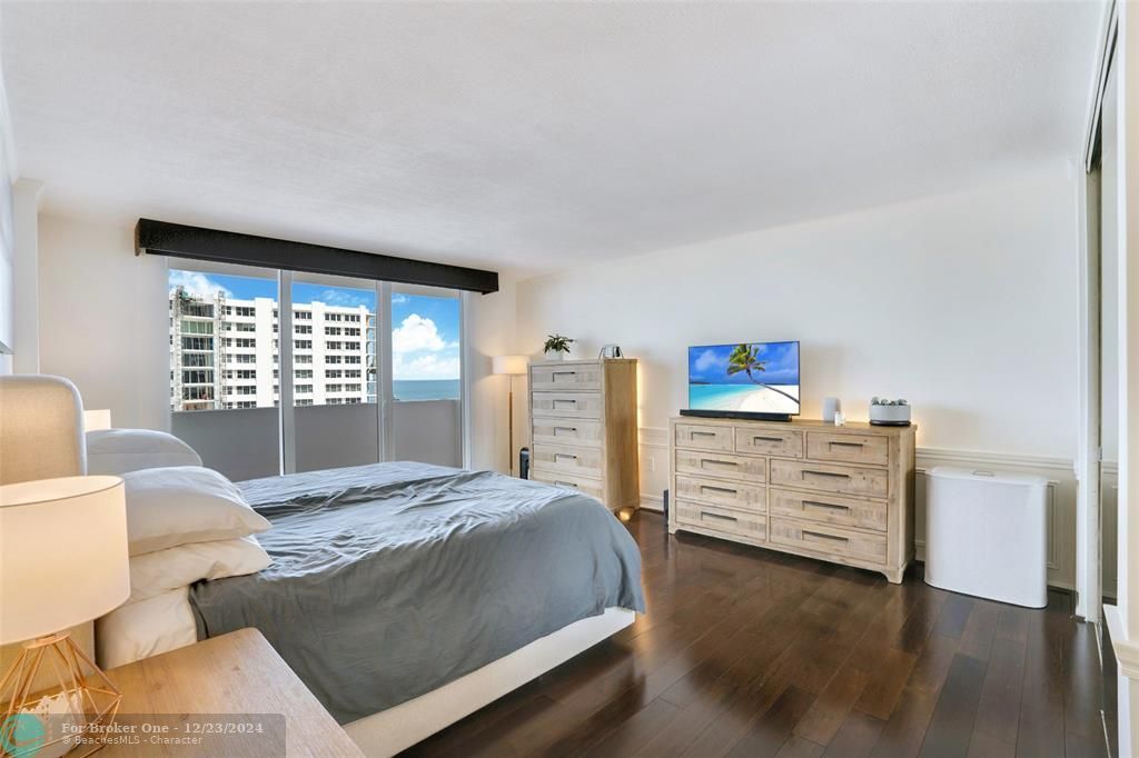 Active With Contract: $799,000 (2 beds, 2 baths, 1450 Square Feet)