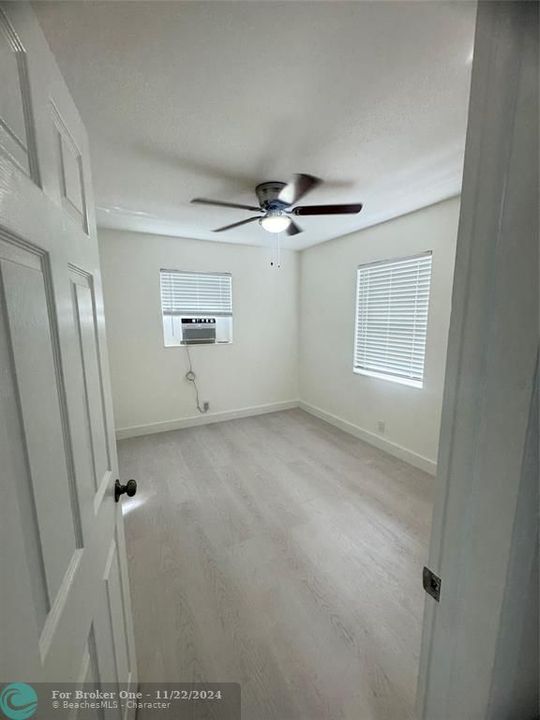 For Sale: $1,950 (2 beds, 1 baths, 875 Square Feet)