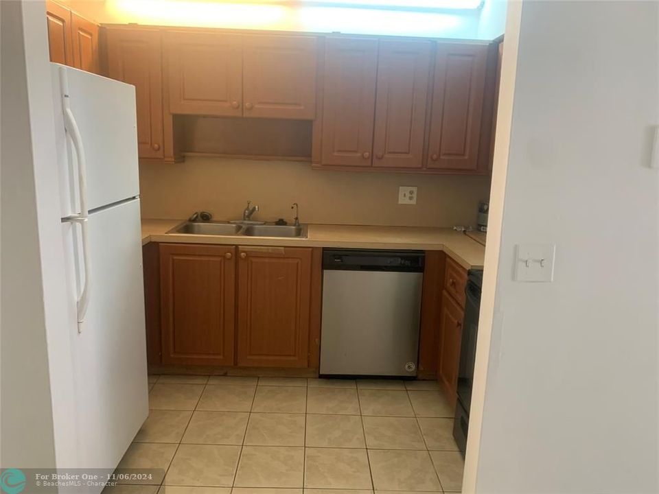 For Rent: $2,295 (3 beds, 2 baths, 0 Square Feet)