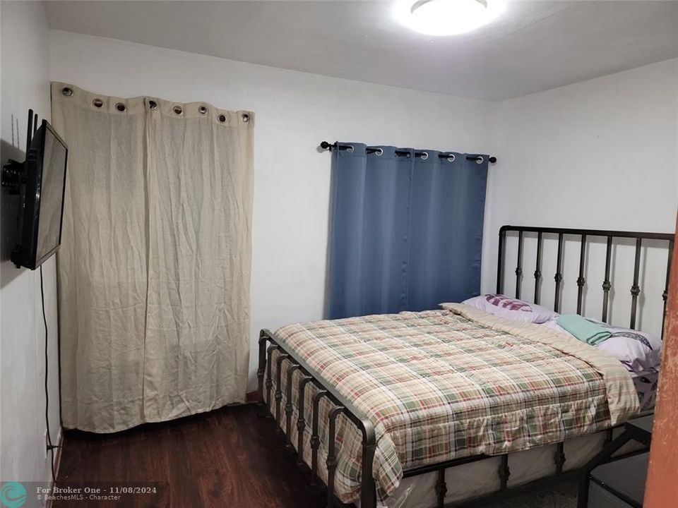 En Venta: $500,000 (3 camas, 1 baños, 1088 Pies cuadrados)