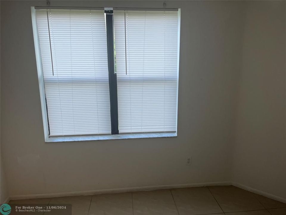 For Rent: $1,500 (1 beds, 1 baths, 470 Square Feet)