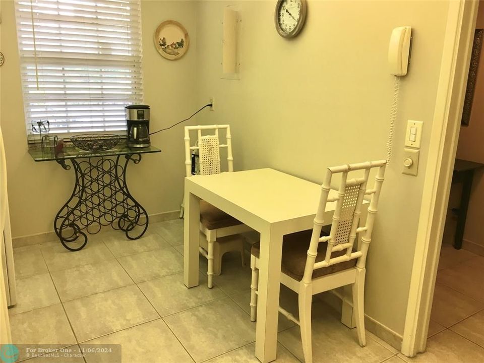 For Rent: $2,100 (2 beds, 2 baths, 1260 Square Feet)