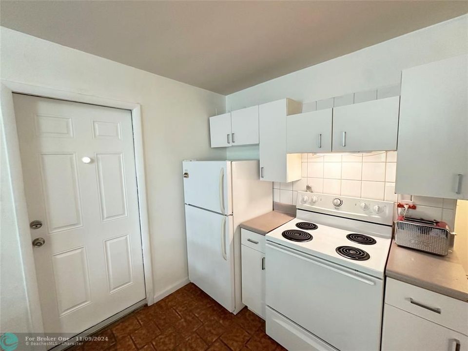 For Rent: $1,500 (1 beds, 1 baths, 600 Square Feet)