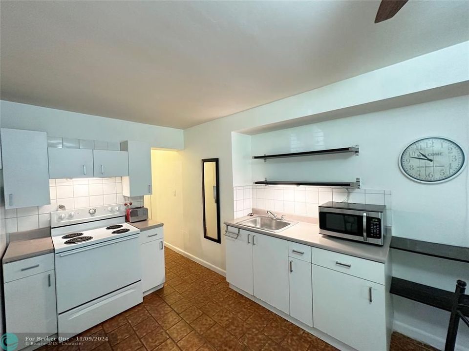 For Rent: $1,500 (1 beds, 1 baths, 600 Square Feet)