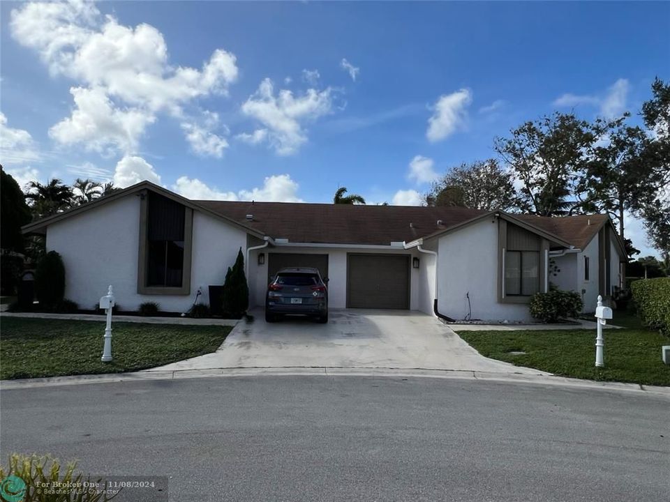 For Sale: $420,000 (2 beds, 2 baths, 1123 Square Feet)