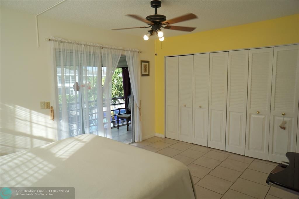 For Sale: $135,000 (1 beds, 1 baths, 700 Square Feet)