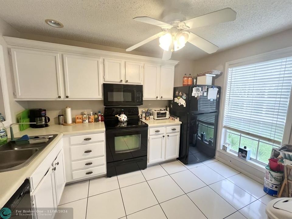 For Sale: $379,900 (3 beds, 2 baths, 1536 Square Feet)