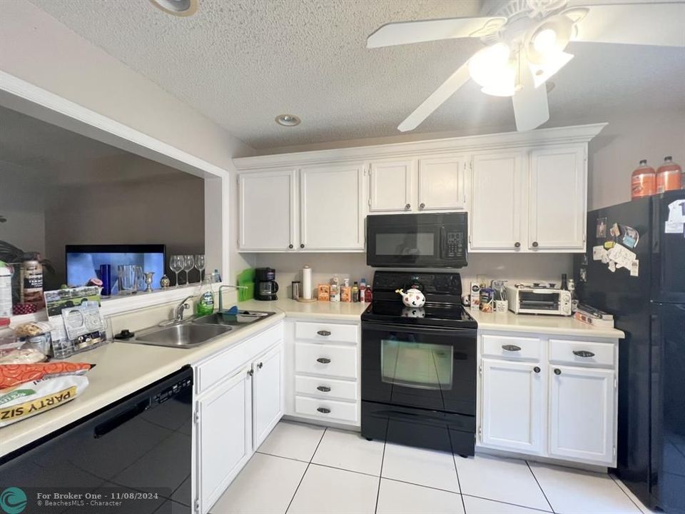 For Sale: $379,900 (3 beds, 2 baths, 1536 Square Feet)