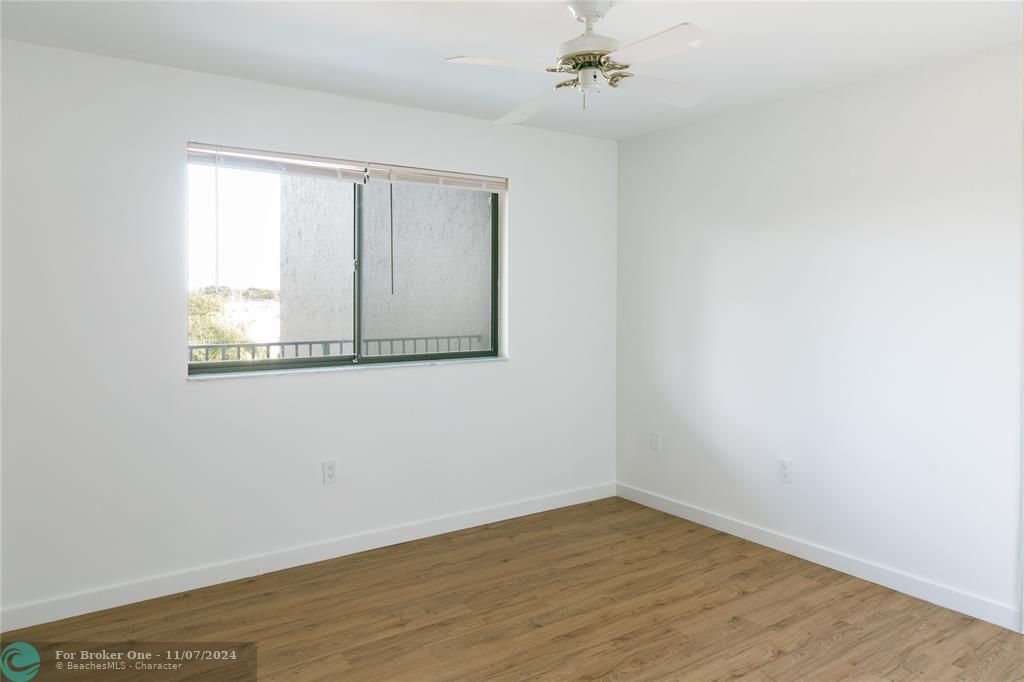 For Sale: $284,000 (2 beds, 2 baths, 1347 Square Feet)