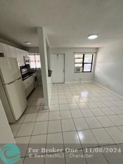 For Rent: $1,425 (1 beds, 1 baths, 9369 Square Feet)